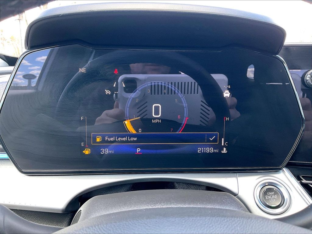 2025 Chevrolet Trax — photo 23