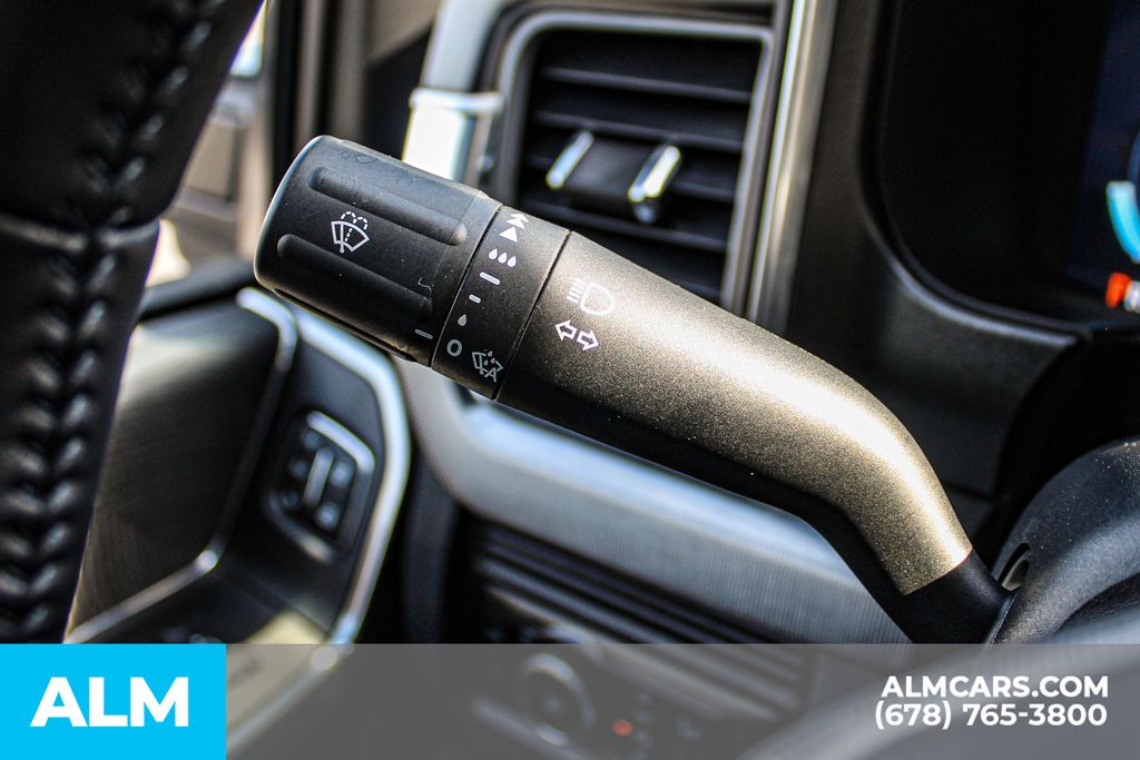 Used 2025 Black Ford Platinum image 28