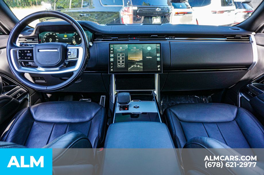 Used 2024 Black Land Rover SE image 28