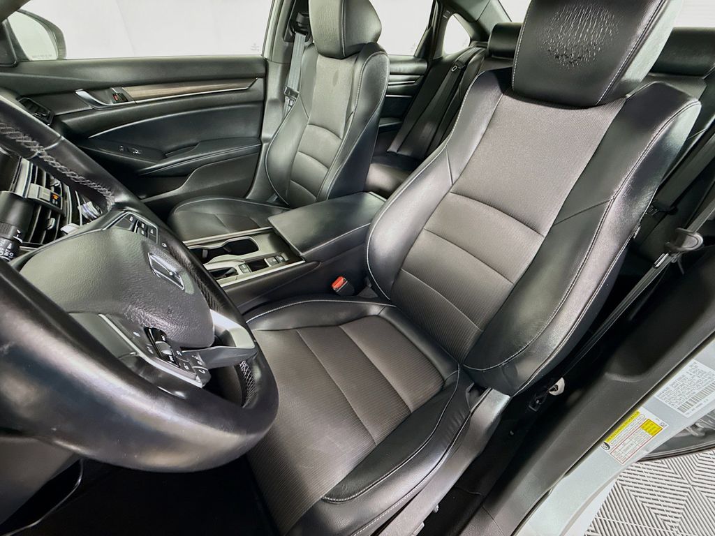 Thumbnail: 2018 Honda Accord - 19
