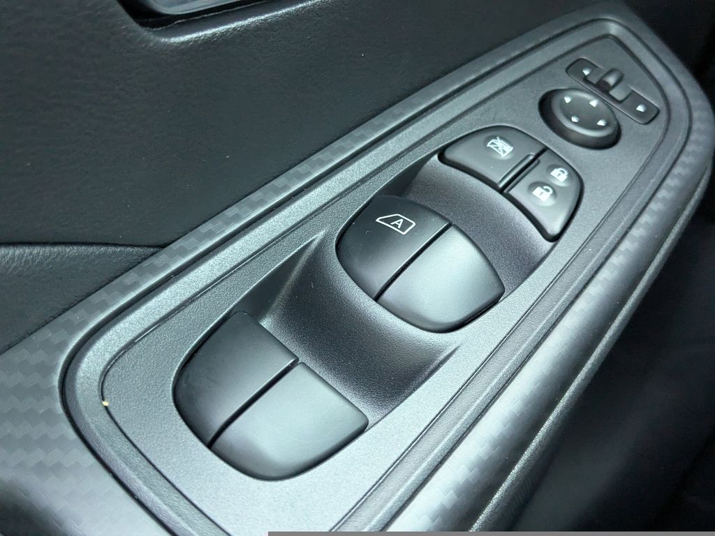 New 2025 Nissan Versa Sedan