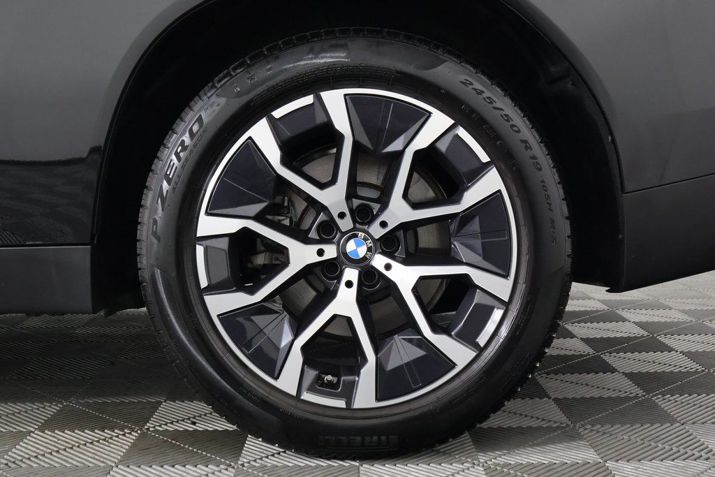 Thumbnail: 2026 BMW X3 - 16