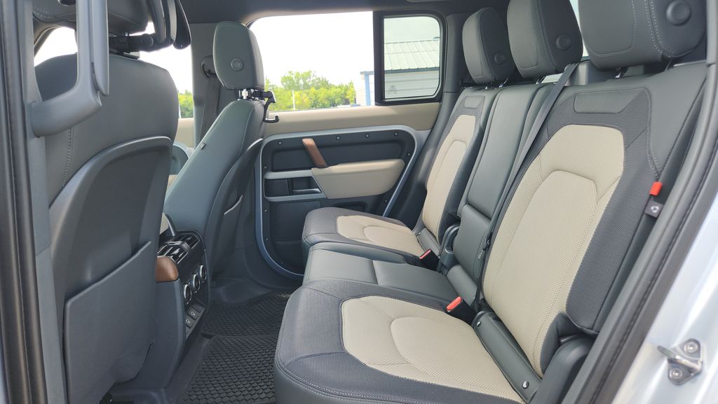 2023 Land Rover Defender 110