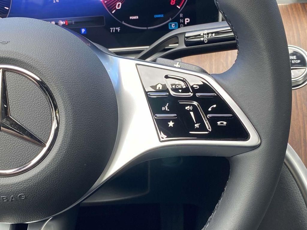 Thumbnail: 2024 Mercedes-Benz C-Class - 20