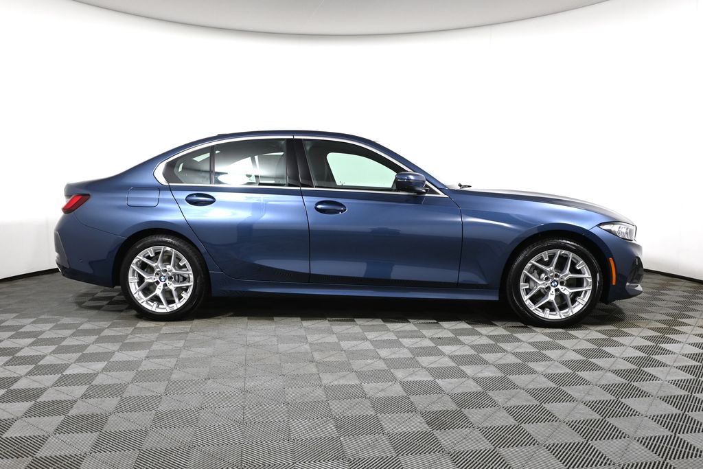 Thumbnail: 2026 BMW 3 Series - 8
