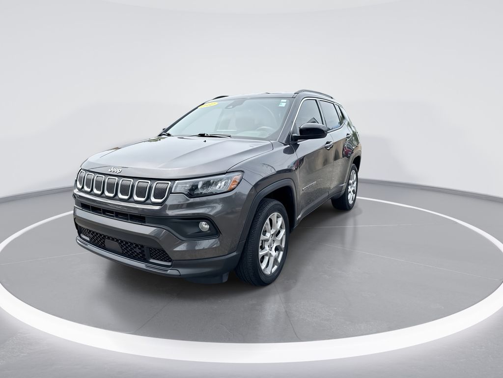 2022 Jeep Compass Latitude Lux - 3