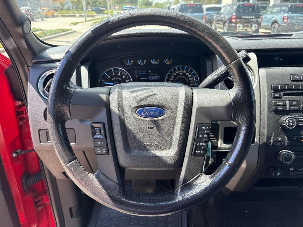2012 Ford F-150 XLT photo 13