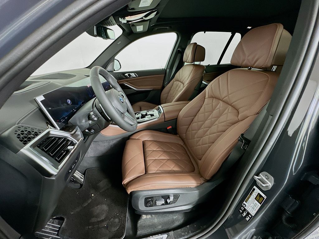Thumbnail: 2026 BMW X5 - 16