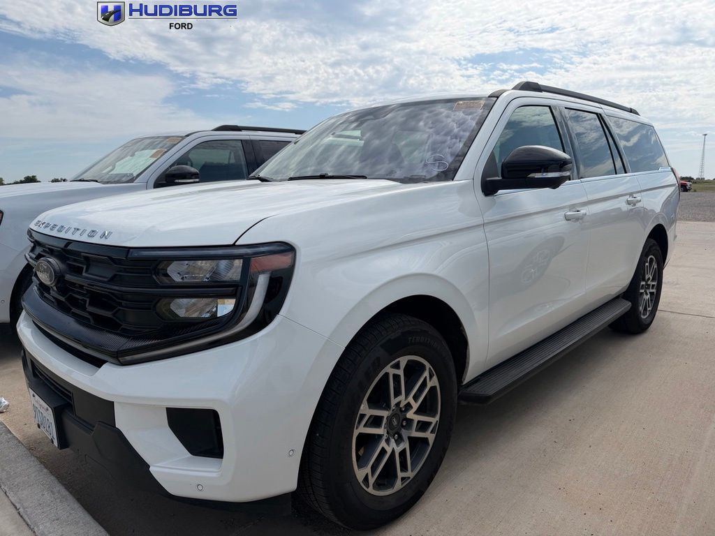 White Metallic 2025 Ford Expedition SUV / Crossover 4X2 Automatic