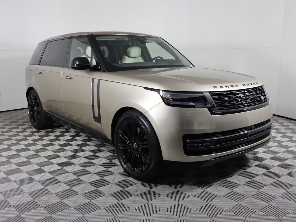 2025 Land Rover Range Rover SE 3