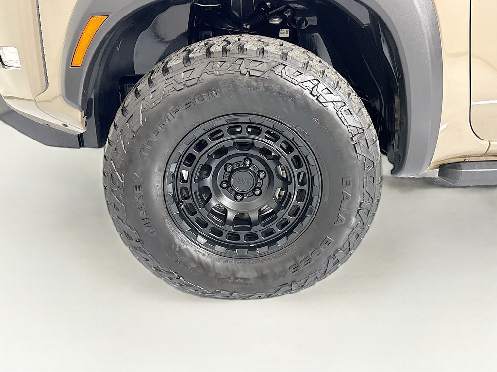 Thumbnail: 2023 Nissan Frontier - 29