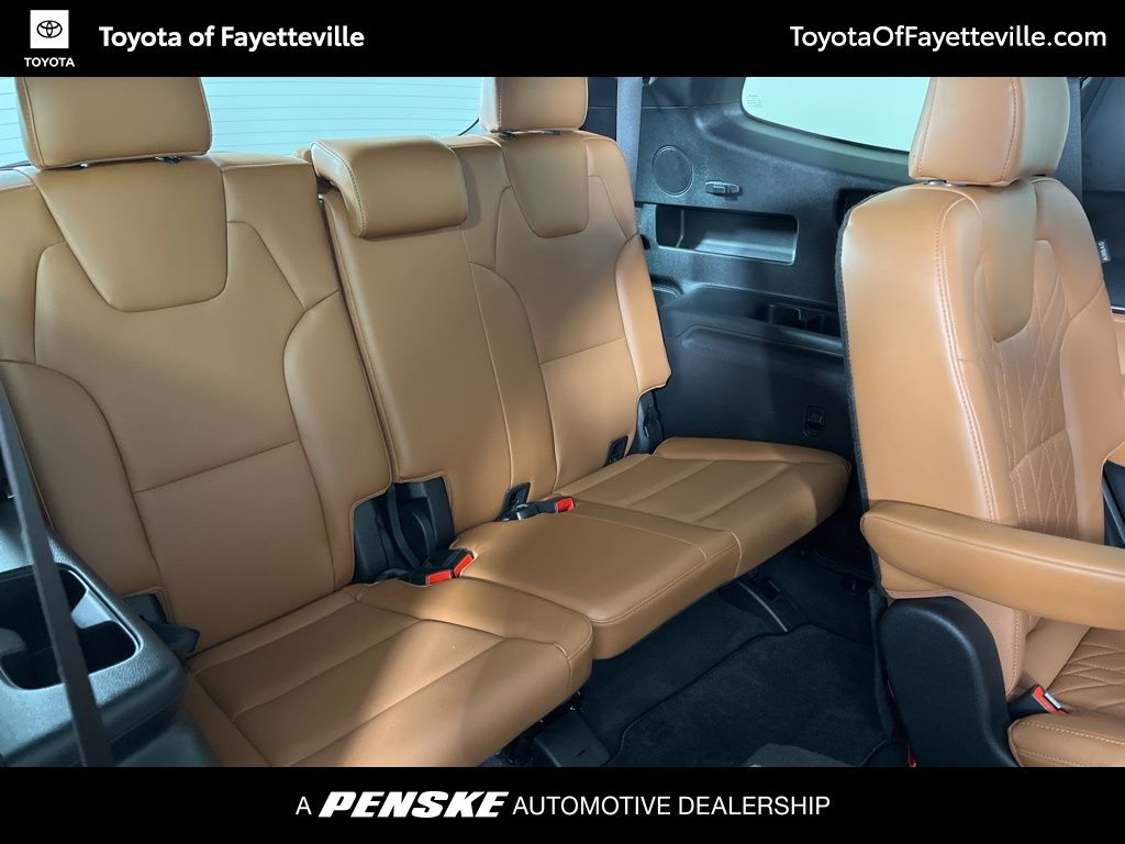 Thumbnail: 2025 Kia Telluride - 18