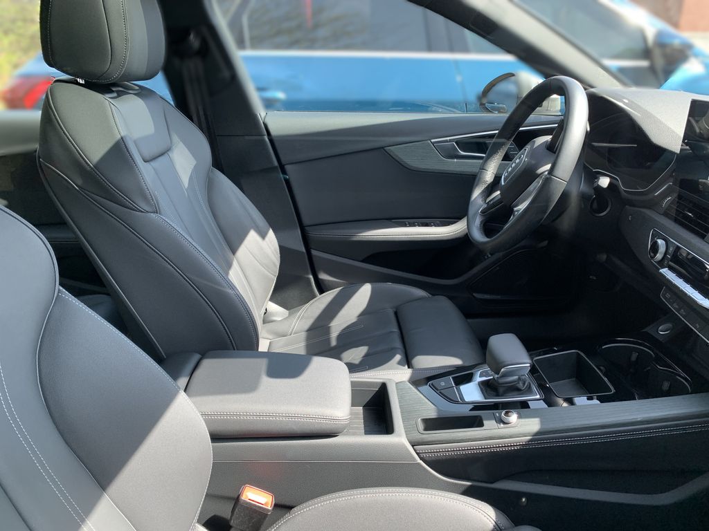 Thumbnail: 2023 Audi A4 - 4