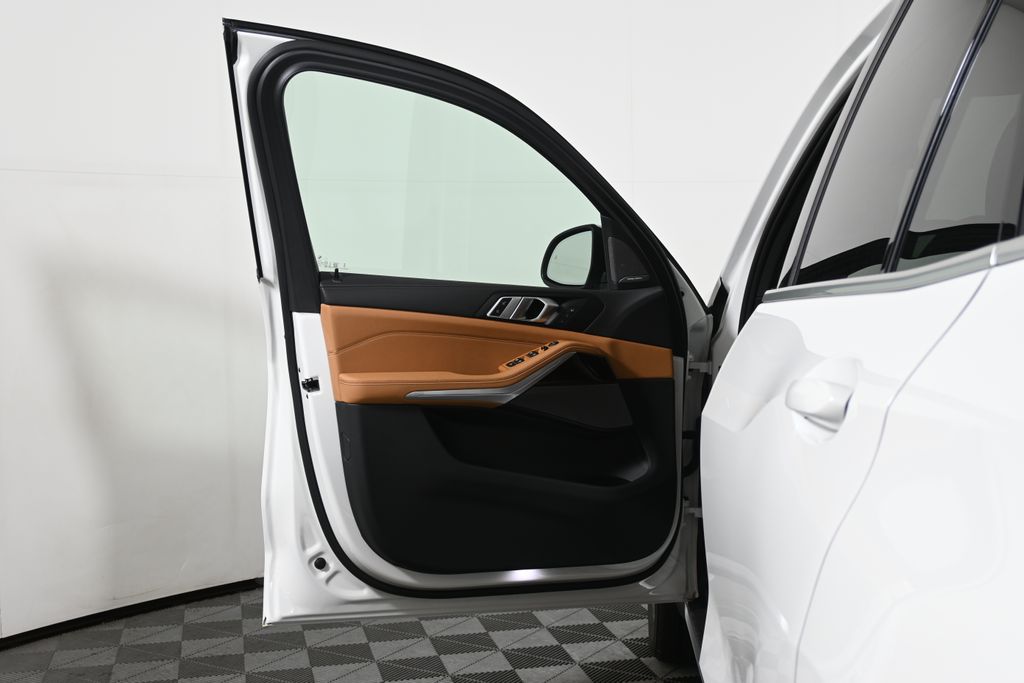 Thumbnail: 2026 BMW X5 - 28