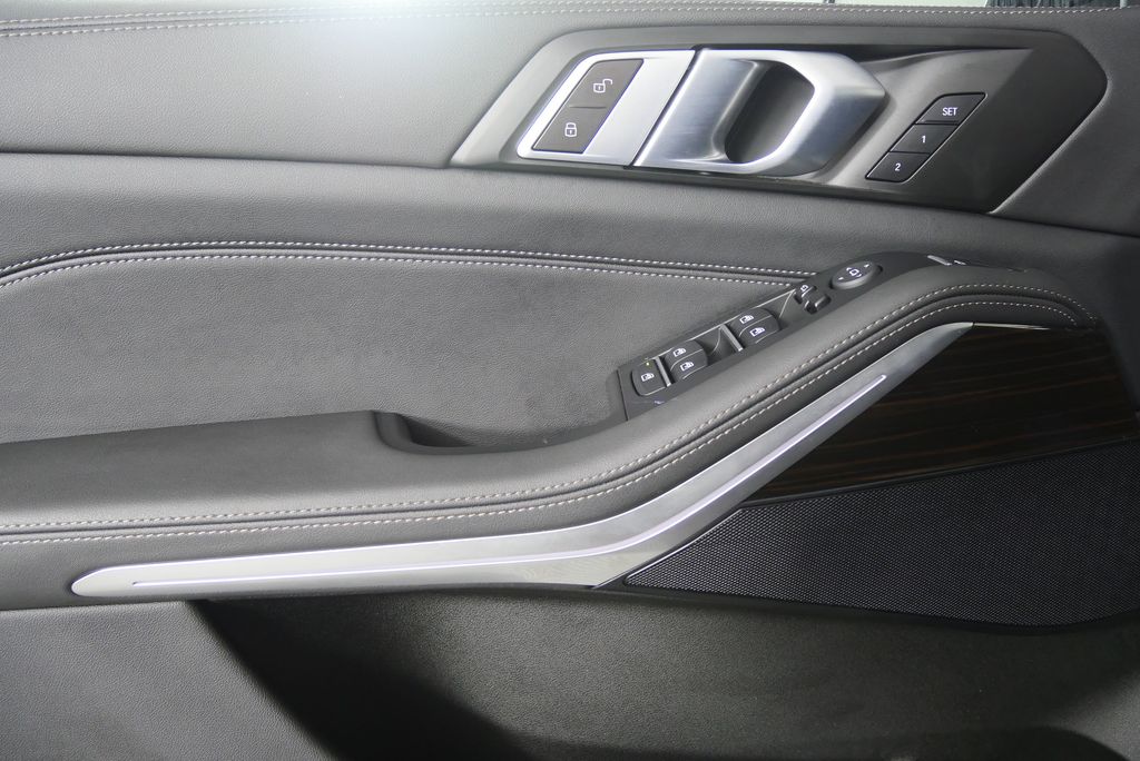 Thumbnail: 2024 BMW X5 - 9