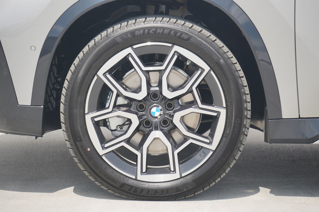 Thumbnail: 2025 BMW X1 - 5