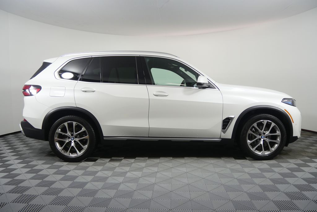 Thumbnail: 2025 BMW X5 - 2