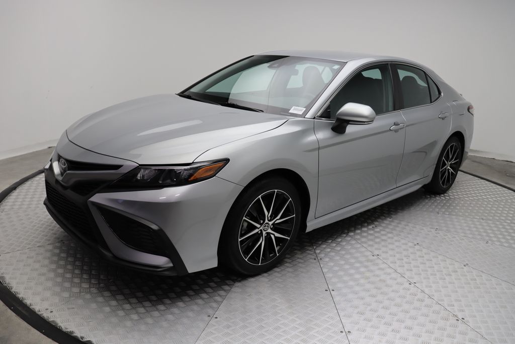 2022 Toyota Camry SE -
                West Palm Beach, FL