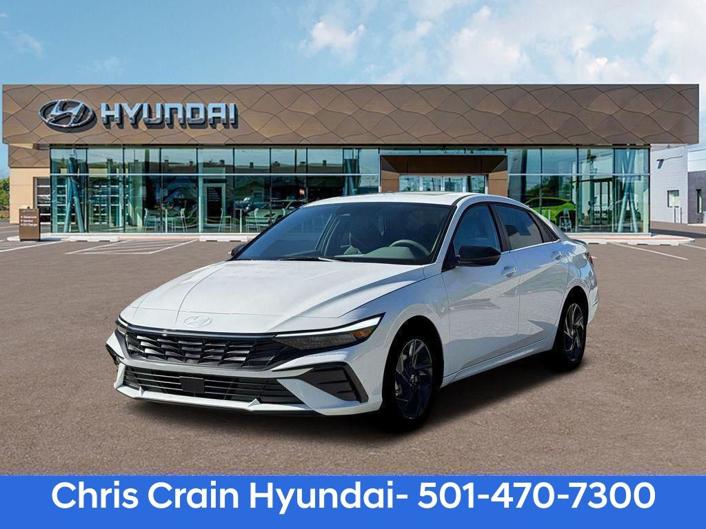 White Pearl 2026 Hyundai Elantra SEL Sport Premium FWD Sedan Front-Wheel Drive Continuously Variable Transmission