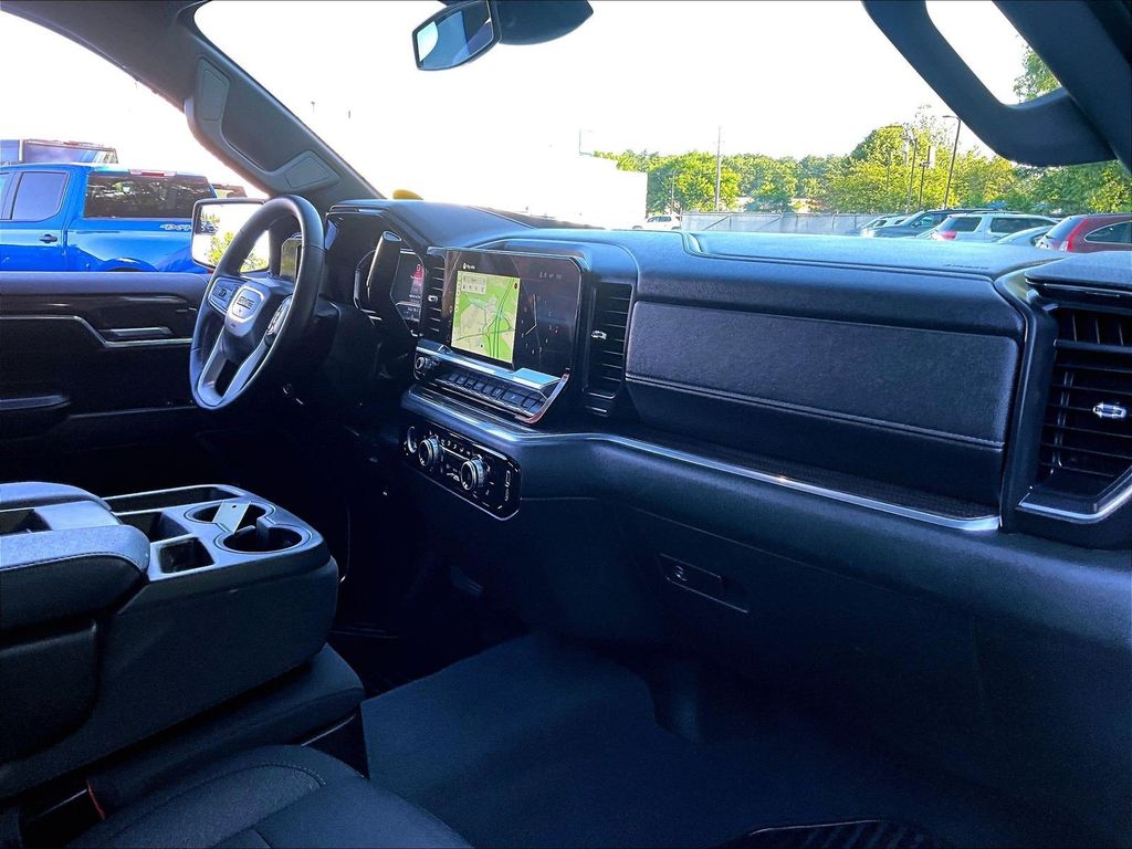 2023 GMC Sierra 1500 — photo 21
