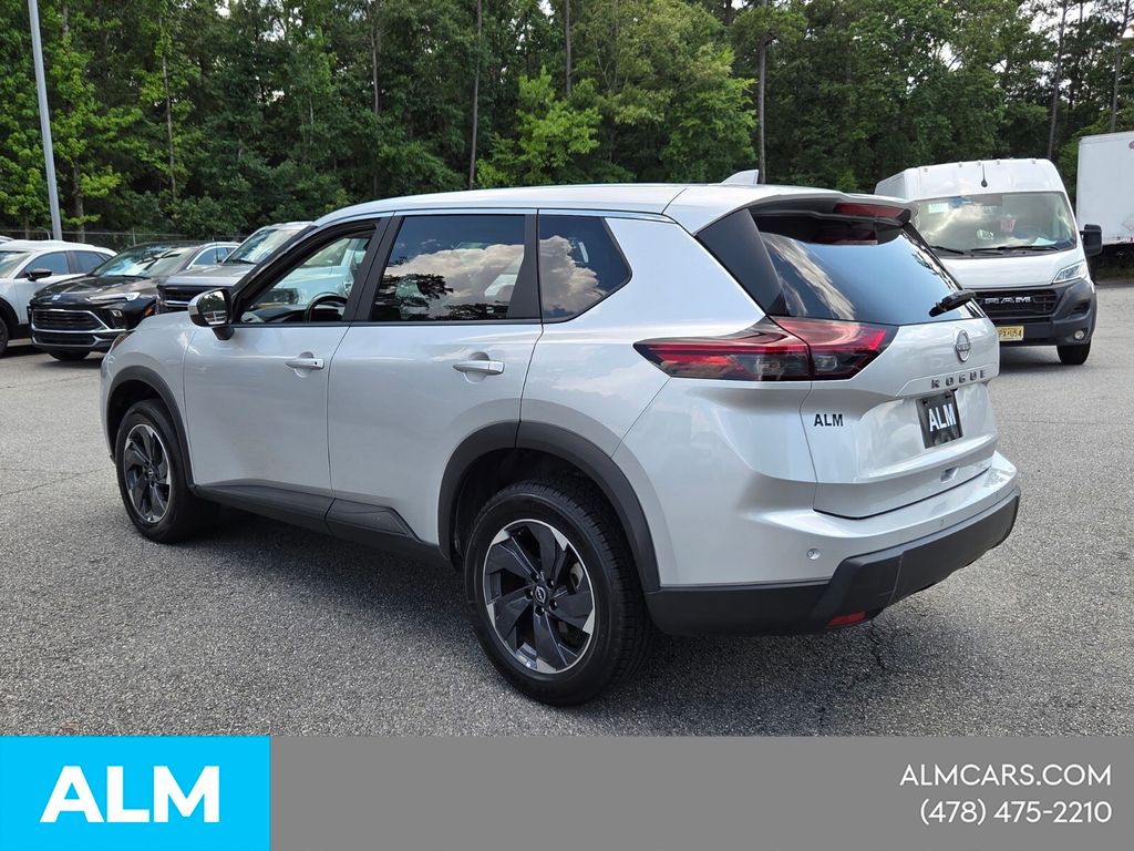 Used 2025 Silver Nissan SV image 12