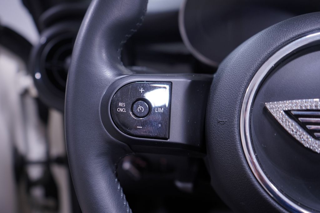 Thumbnail: 2023 MINI Cooper - 20