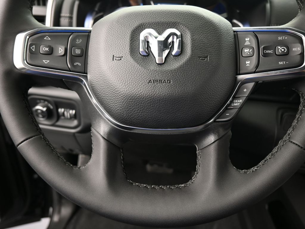 New 2026 Diamond Black Crystal Pearlcoat Ram Laramie image 25