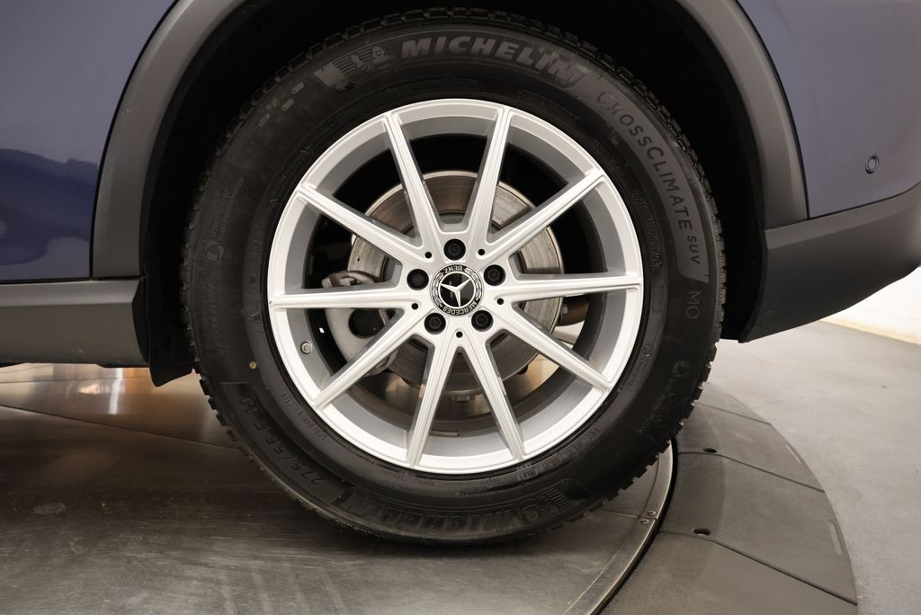 Thumbnail: 2026 Mercedes-Benz GLE - 12