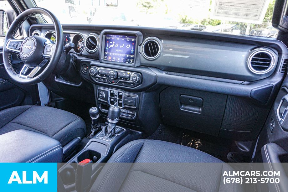 Used 2023 Silver Jeep Sahara image 25