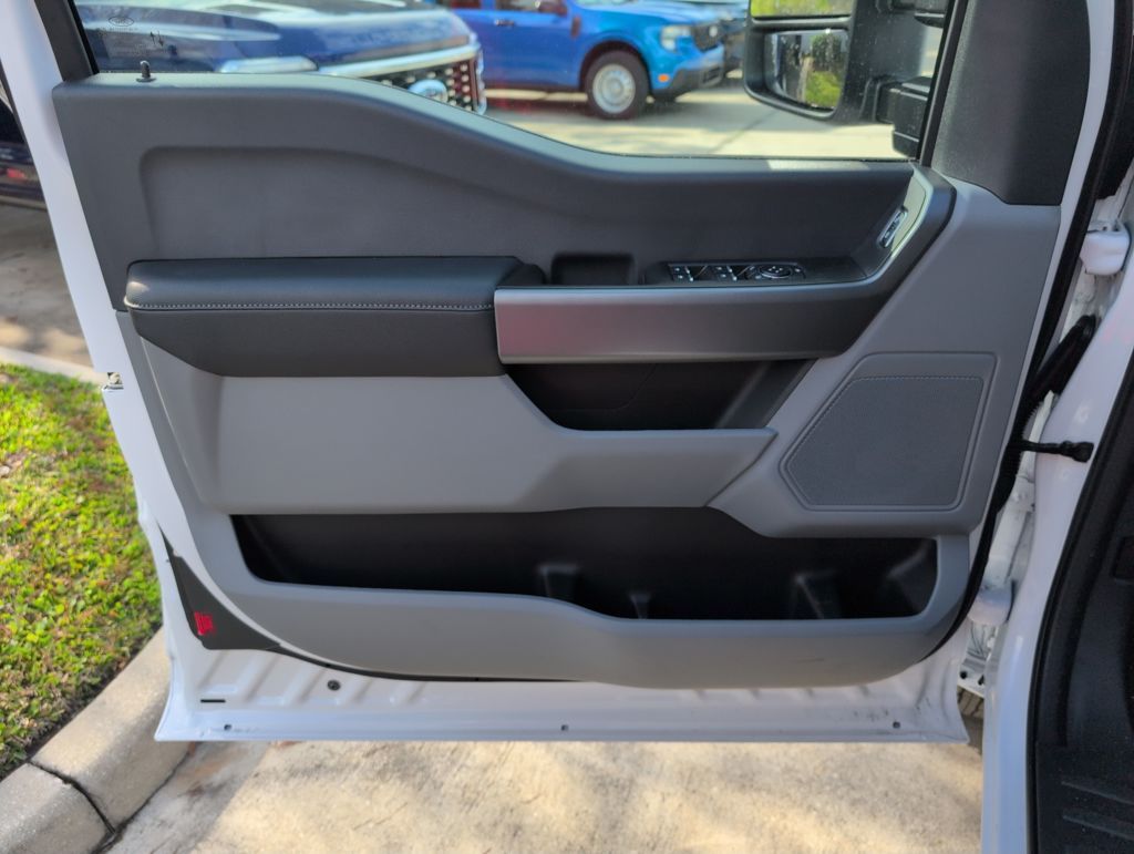 New 2026 White Ford XLT image 27