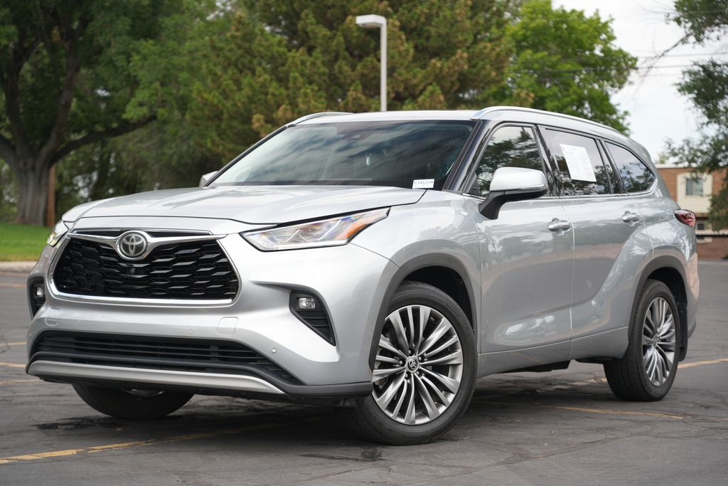 Celestial Silver Metallic 2020 Toyota Highlander SUV / Crossover All-Wheel Drive 8-Speed Automatic