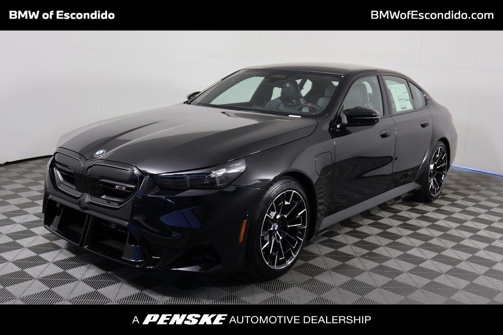 Thumbnail: 2026 BMW M5 - 1