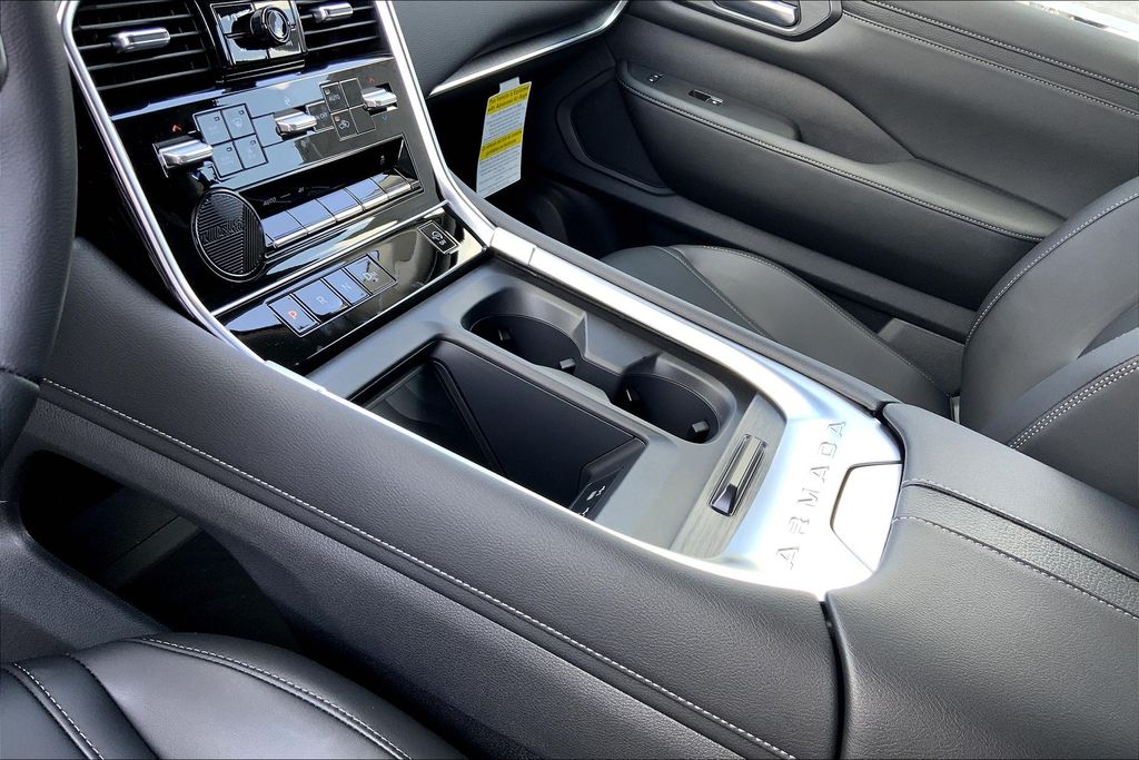 2025 Nissan Armada SV - Photo 10