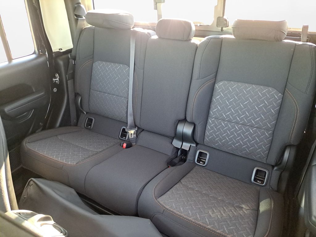 New Car 2025 Jeep Gladiator  Mojave For Sale Under $50,000 In Austin, Texas