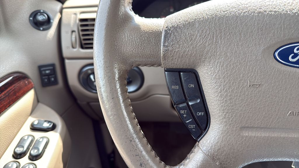 2005 Ford Explorer