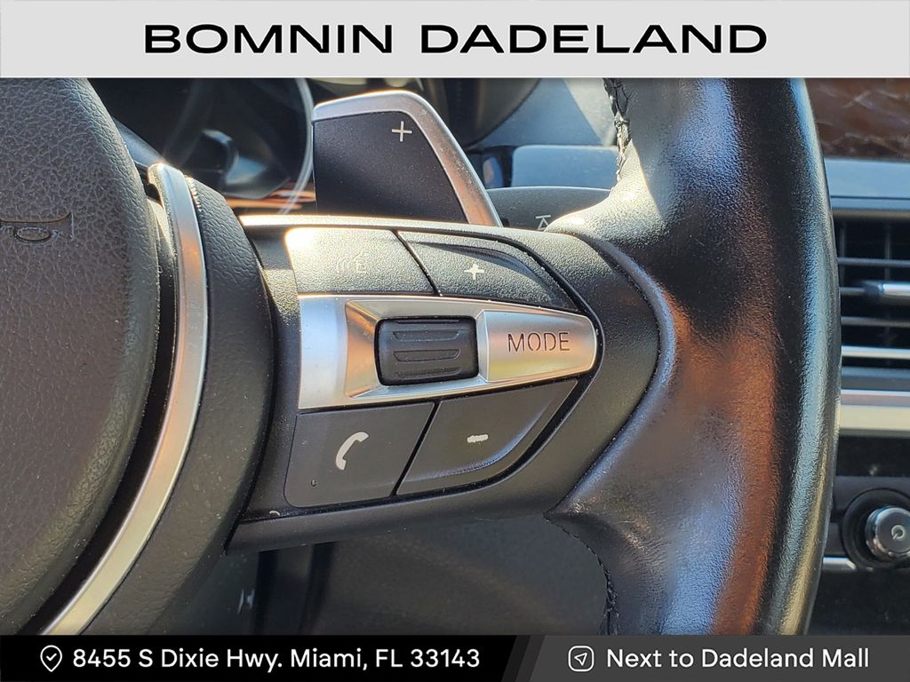 2014 BMW Legend 650i photo