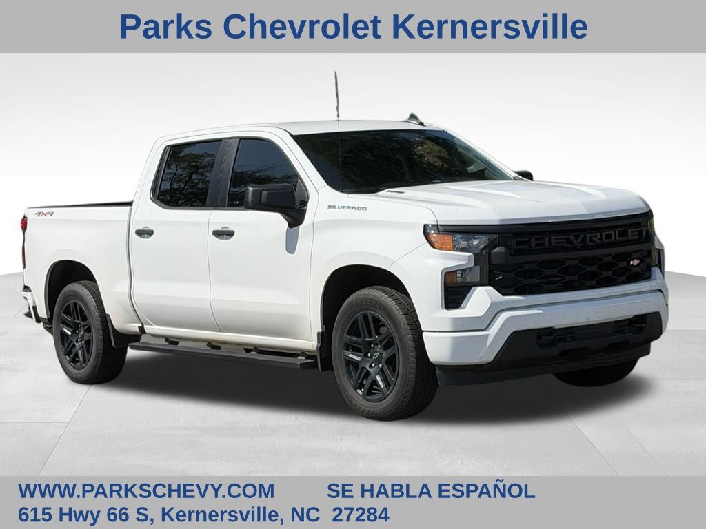 Summit White 2025 Chevrolet Silverado 1500 Pickup Truck Four-Wheel Drive 8-Speed Automatic