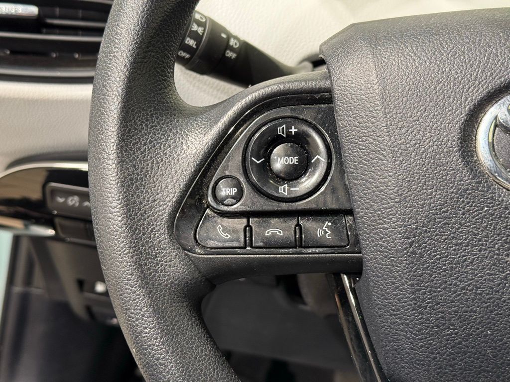 Thumbnail: 2019 Toyota Prius - 22