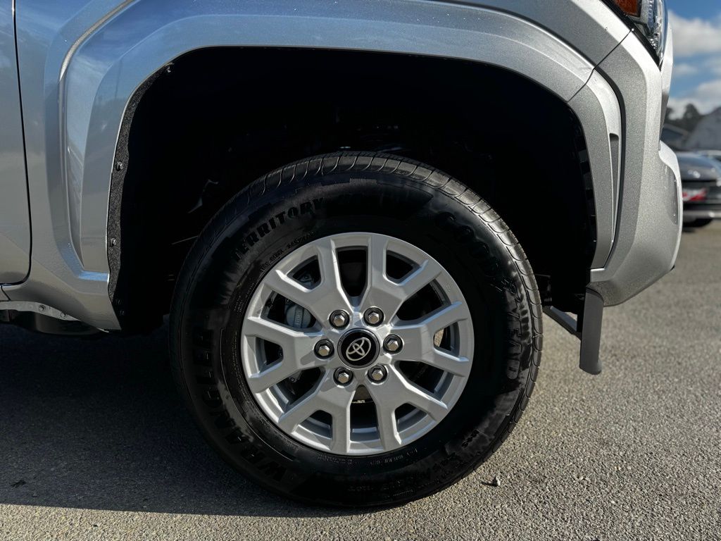 2025 Toyota Tacoma SR5 Double Cab photo 12