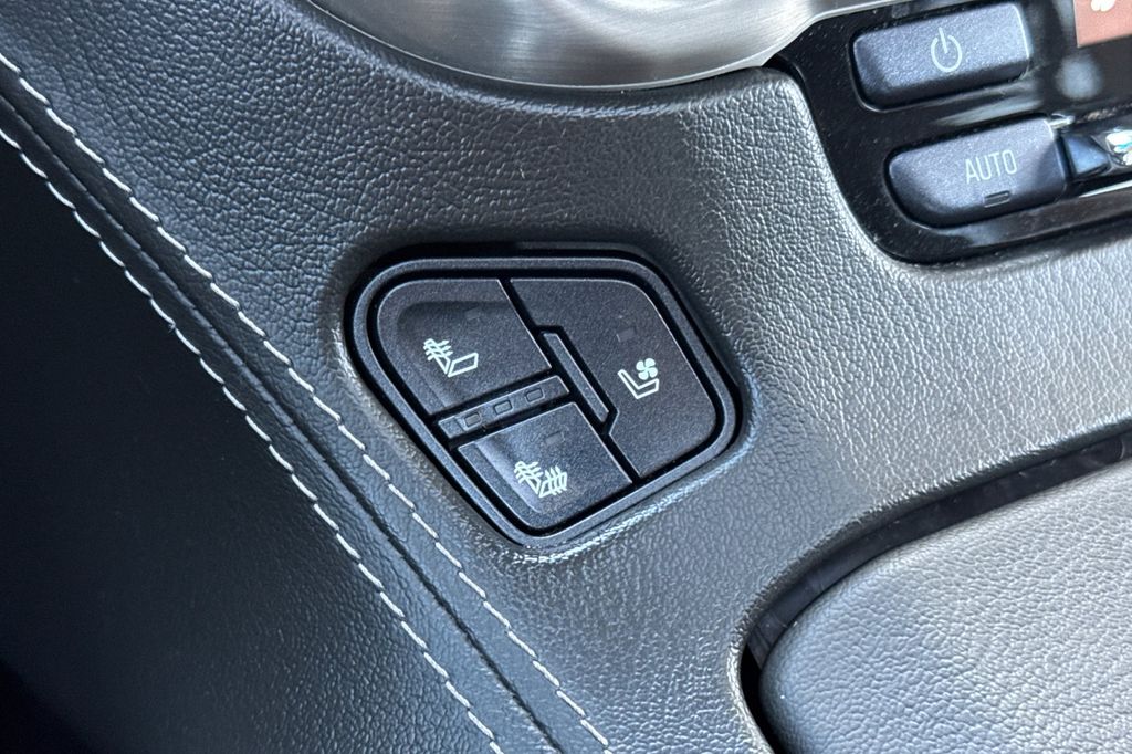 used 2019 GMC Yukon car, priced at $39,955