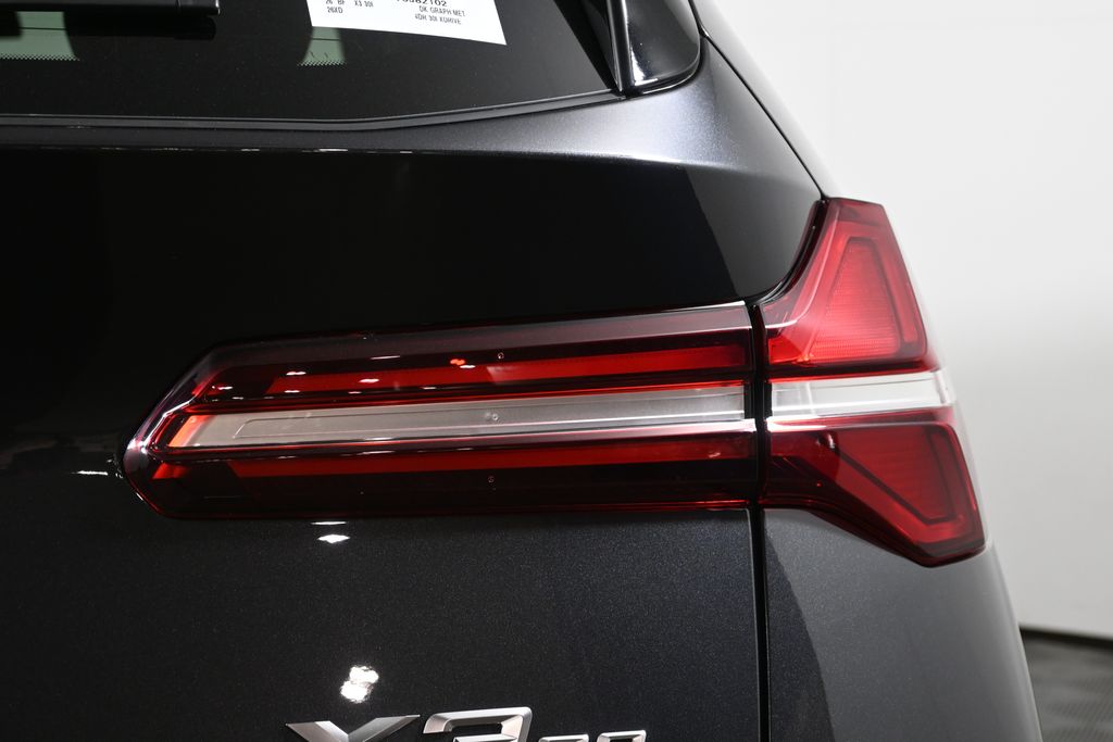 Thumbnail: 2026 BMW X3 - 13