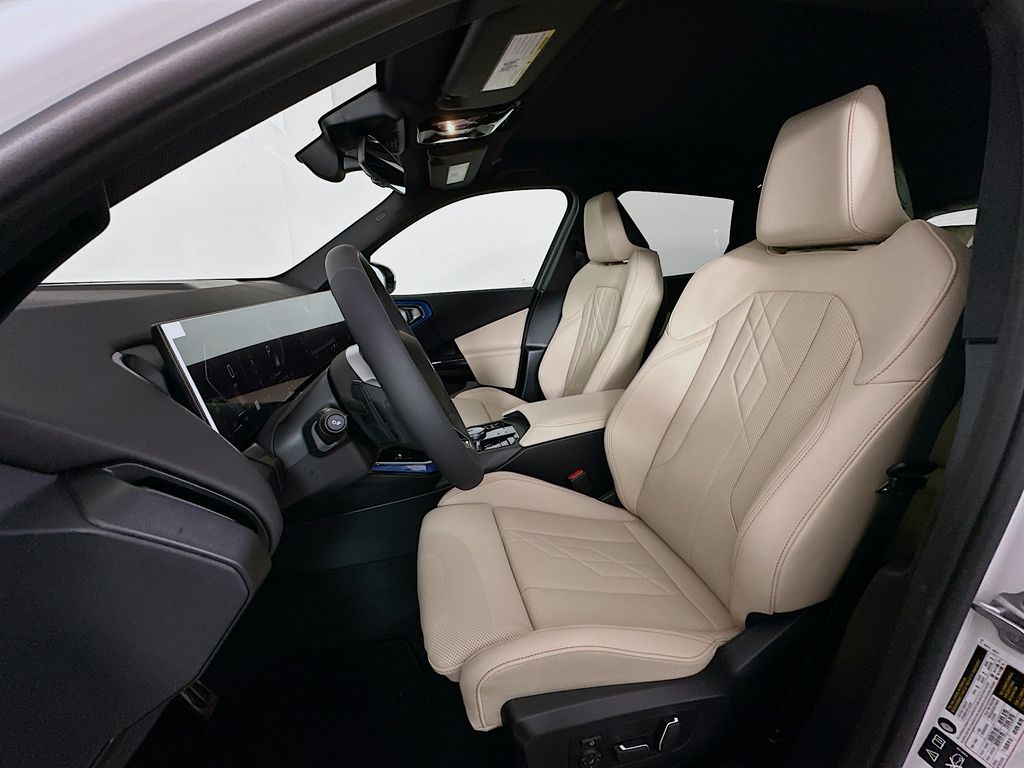 Thumbnail: 2026 BMW X3 - 16