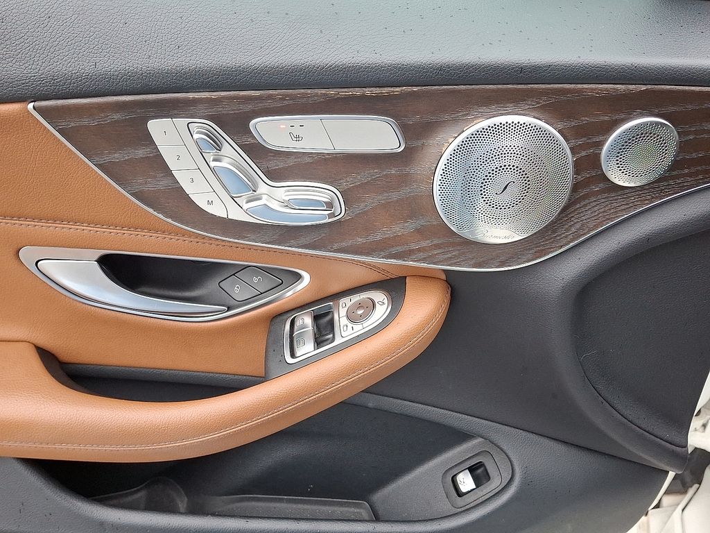 Thumbnail: 2018 Mercedes-Benz C-Class - 12
