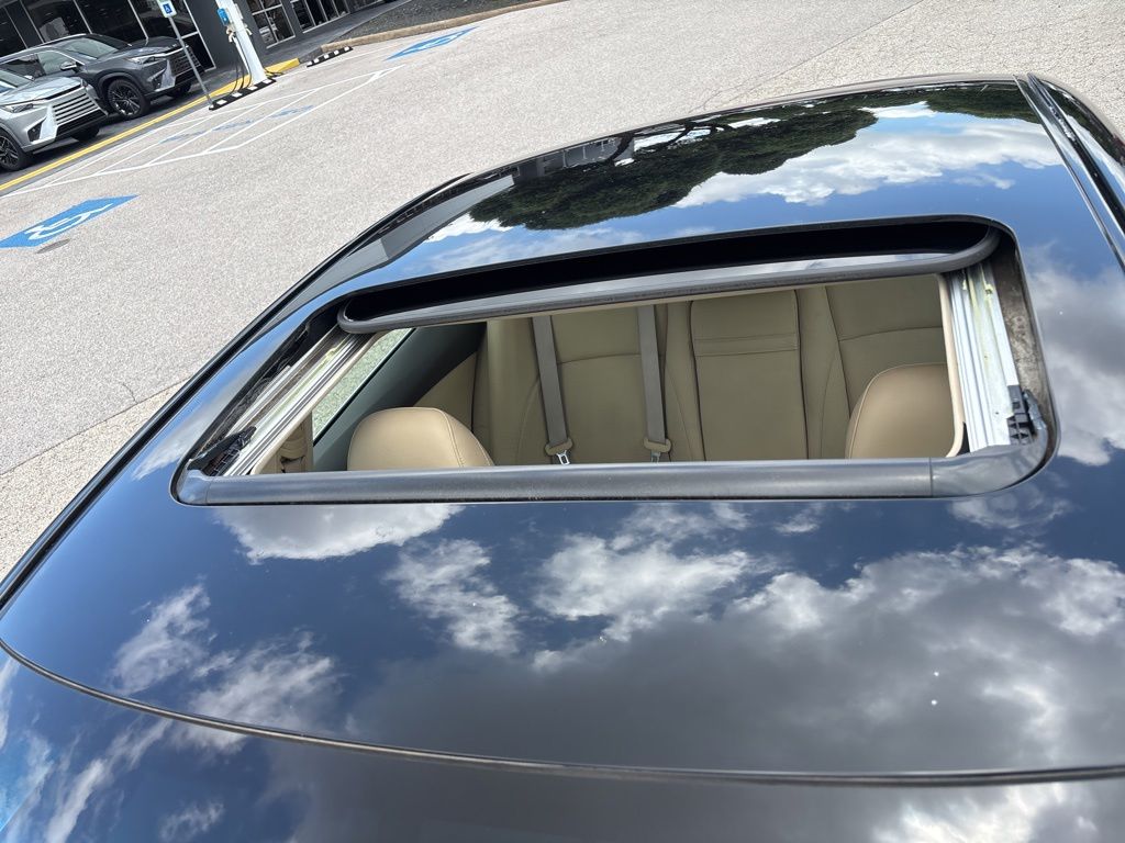 Thumbnail: 2009 Lexus ES - 10