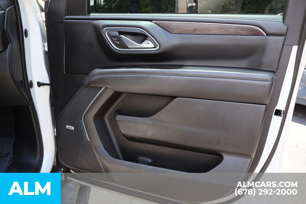 Used 2023 Beige Chevrolet Z71 image 31
