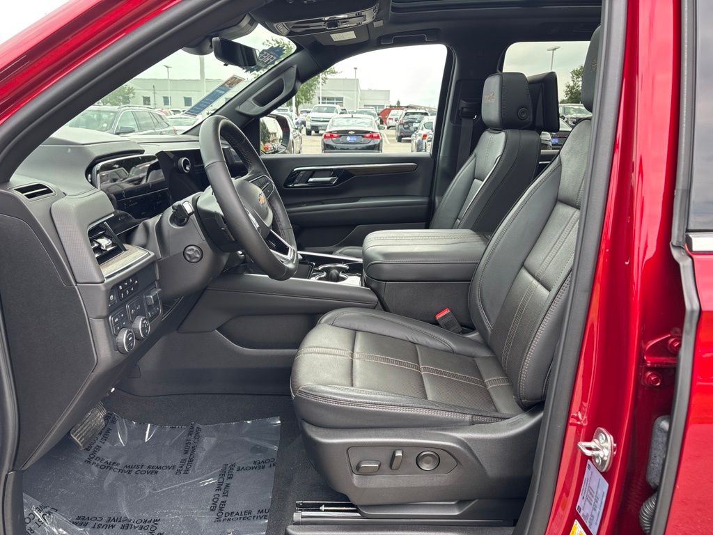Used 2025 Chevrolet Suburban SUV