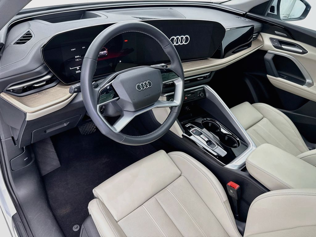 Thumbnail: 2025 Audi Q5 - 9