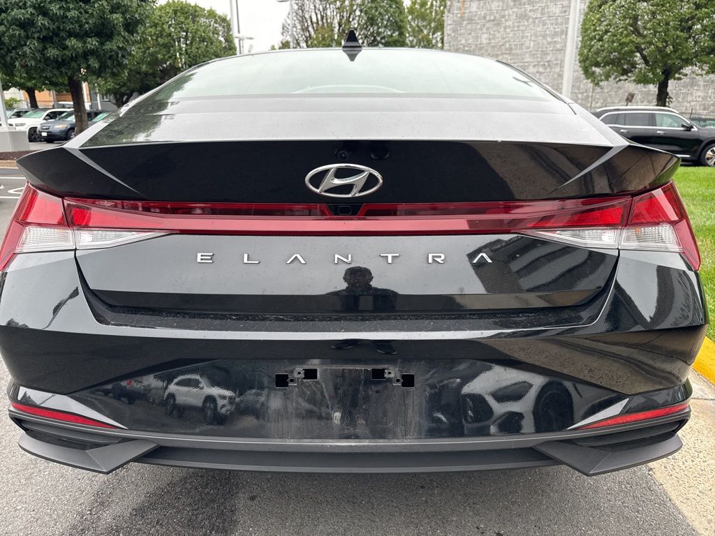 Thumbnail: 2023 Hyundai Elantra - 5