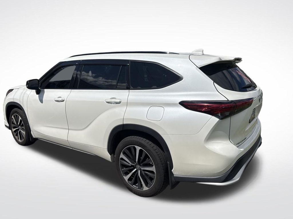 2021 Toyota Highlander XSE White at Phil Fitts Ford