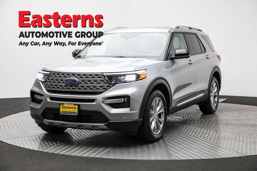 2023 Ford Explorer Limited's photo